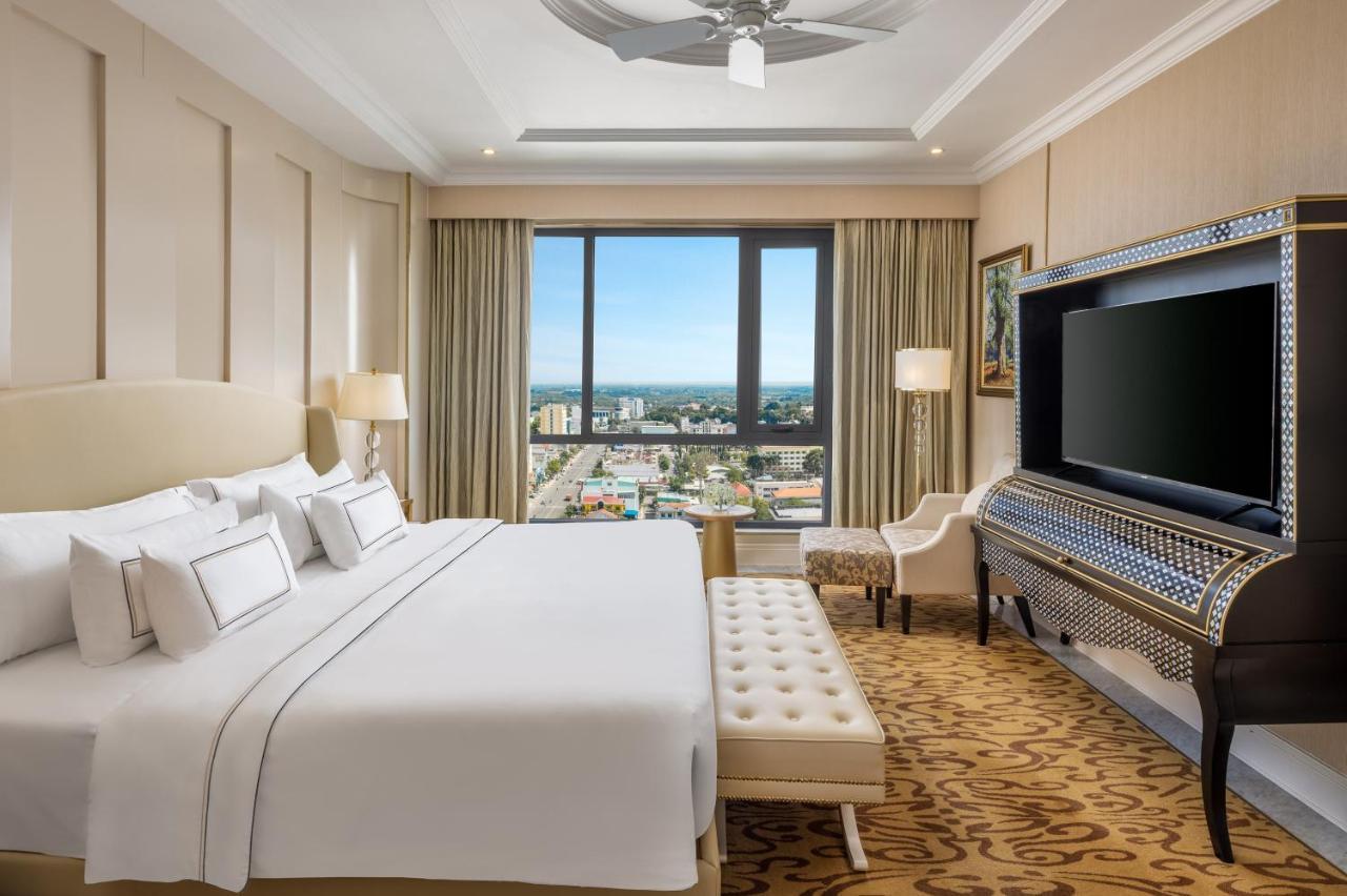 Отель Melia Vinpearl Tay Ninh Экстерьер фото